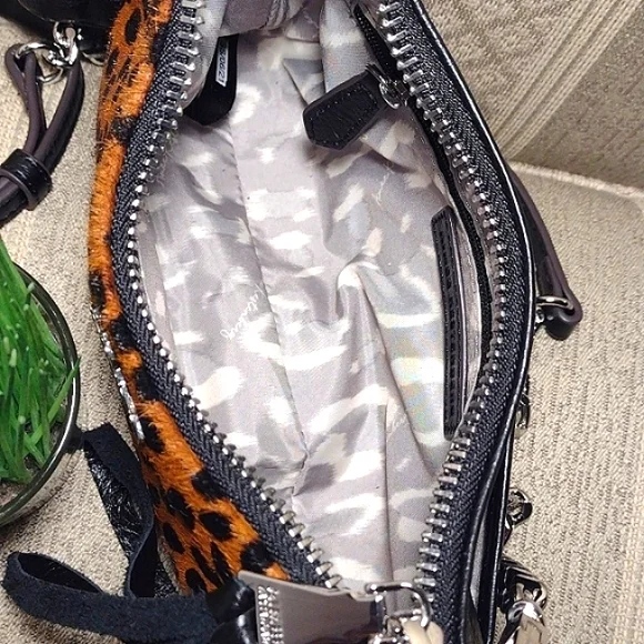 NWOT Aimee Kestenberg Billie Hair Calf Crossbody bag with Tech case